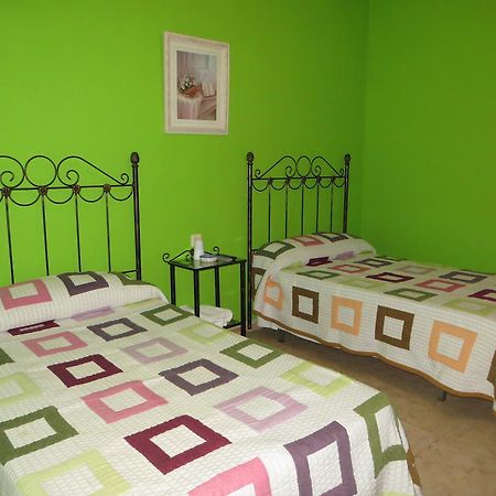 Hostal Restaurante Reina El Tejar Esterno foto